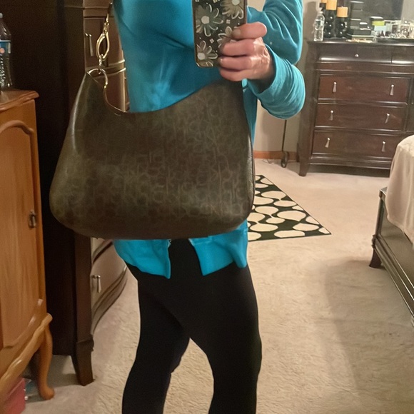 Calvin Klein Monogram Tote bag - Picture 7 of 10